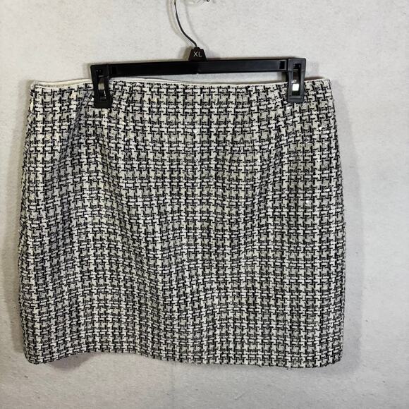 LOFT Metallic Sequin Tweed Shift Mini Skirt White Black Size 12 - Picture 2 of 8